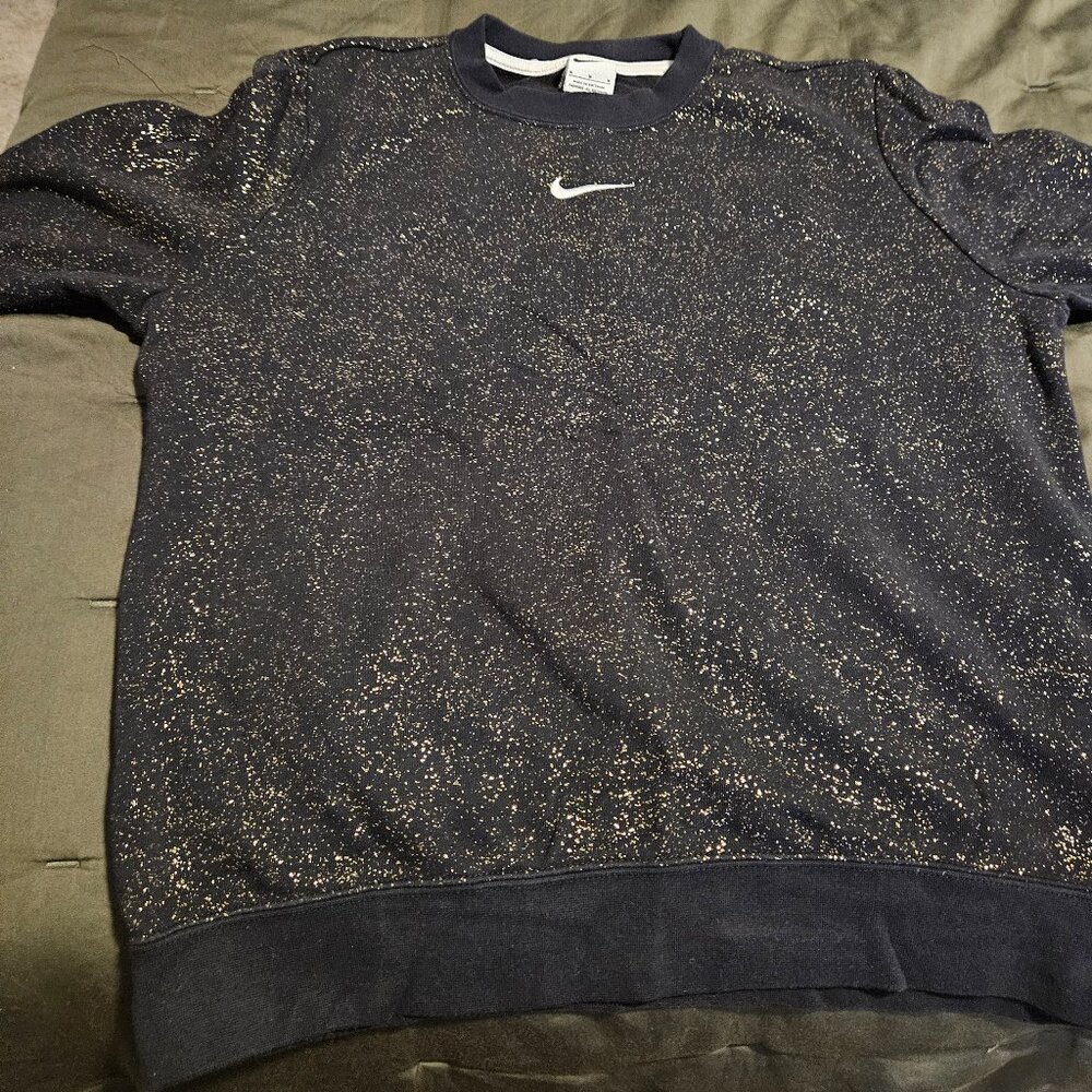 Nike crewneck sweatshirt with gold sparkles
